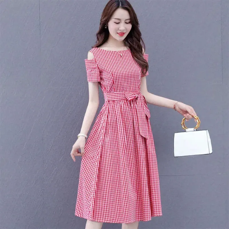 Dress Women'S 2022 Summer New Slim-Fit Waist Collection Slimming Temperament Light Cooked Wind Off-Shoulder Plaid Summer Skirt
Dress Women'S 2022 Summer New Slim-Fit Waist Collection Slimming Temperament Light Cooked Wind Off-Shoulder Plaid Summer Skirt