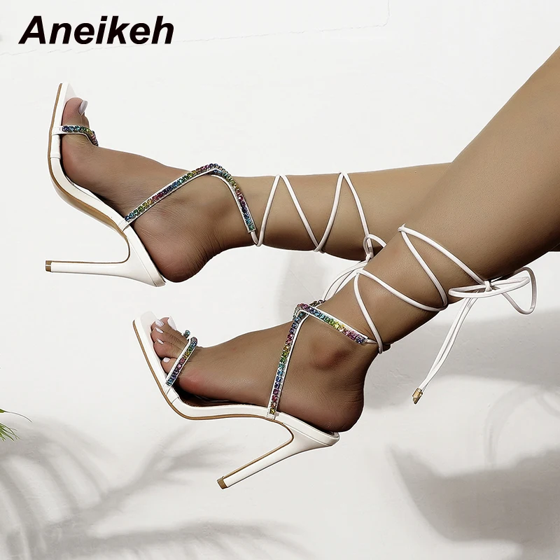 Модные блестящие туфли Aneikeh с металлическим декором, женские сандалии на лето 2022, вечерние туфли на тонком квадратном каблуке с узким ремешк...
Модные блестящие туфли Aneikeh с металлическим декором, женские сандалии на лето 2022, вечерние туфли на тонком квадратном каблуке с узким ремешк...