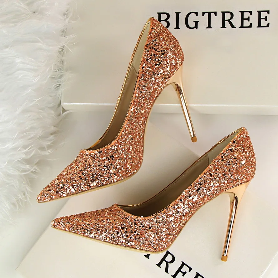 Women High Heels Shoes Pointed Toe Shiny Sequin Sexy Slim Nightclub High Heeled Pumps Girls Shiny PU Leather Stiletto Footwear
Women High Heels Shoes Pointed Toe Shiny Sequin Sexy Slim Nightclub High Heeled Pumps Girls Shiny PU Leather Stiletto Footwear