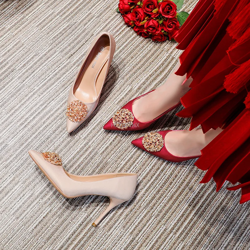 Top Quality Wedding Shoes Women's Pumps Pointed Toe Shoes for Woman Dress Shoes Crystal High Heels Pumps Shoes Plus Size 33-43
Top Quality Wedding Shoes Women's Pumps Pointed Toe Shoes for Woman Dress Shoes Crystal High Heels Pumps Shoes Plus Size 33-43