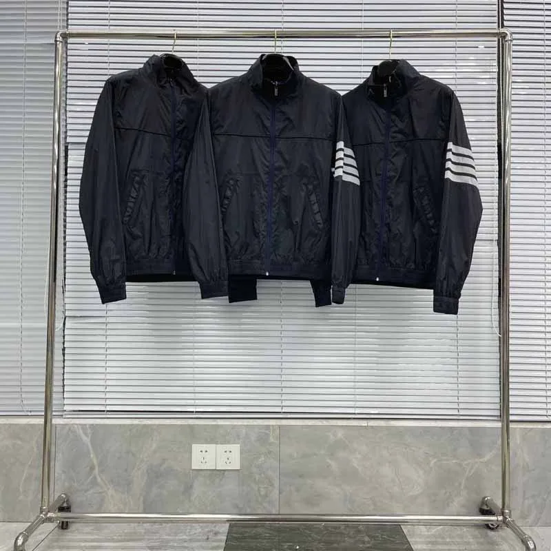 Куртка TB THOM Мужская демисезонная, повседневная однотонная Модная приталенная куртка-бомбер, пальто в белую полоску, бейсбольные куртки 
Куртка TB THOM Мужская демисезонная, повседневная однотонная Модная приталенная куртка-бомбер, пальто в белую полоску, бейсбольные куртки