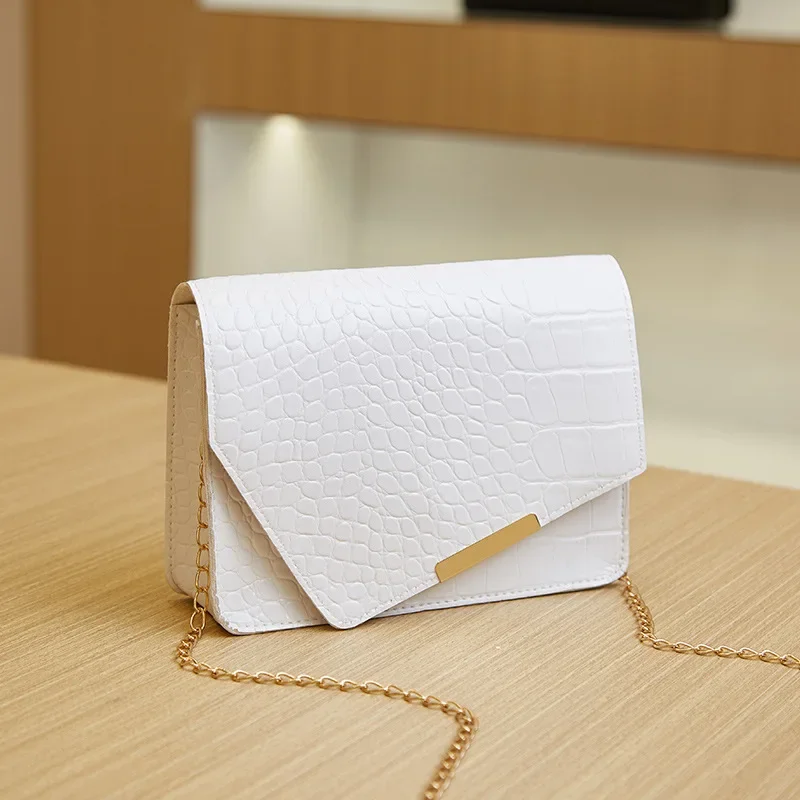 Mini Phone Bag Fashion Crocodile Pattern Sweet Chain Candy Color Flap Ins Simple Versatile One-shoulder Small Square Bags Women
Mini Phone Bag Fashion Crocodile Pattern Sweet Chain Candy Color Flap Ins Simple Versatile One-shoulder Small Square Bags Women