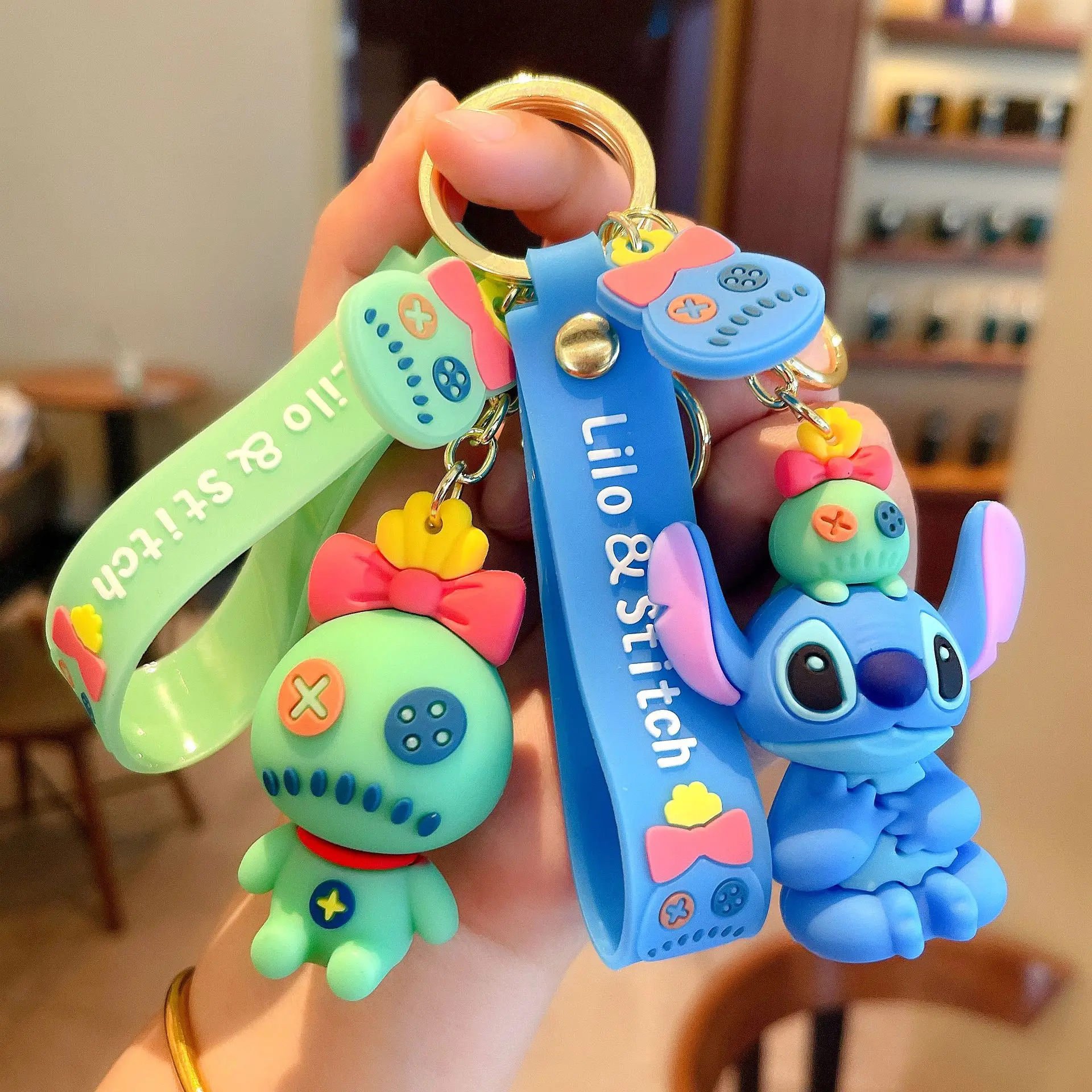 Искусственные фигурки из мультфильма Disney, кукла Стич и Лило, силиконовая сумка, брелок, украшение, аксессуары, детские игрушки, подарки на день рождения
Искусственные фигурки из мультфильма Disney, кукла Стич и Лило, силиконовая сумка, брелок, украшение, аксессуары, детские игрушки, подарки на день рождения