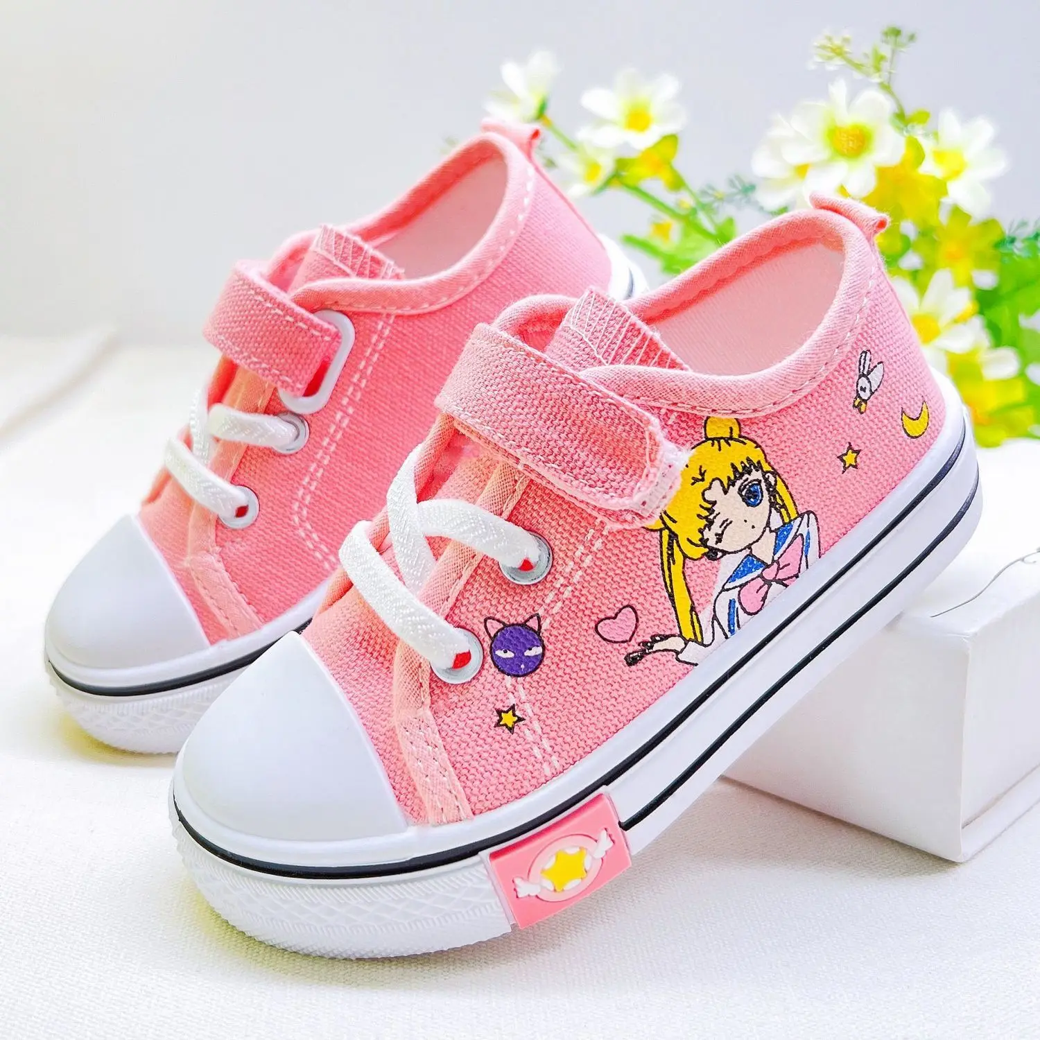 Disney Girls Canvas Shoes New Baby Cute Cartoon Princess Breathable Casual Men's Shoes Soft Bottom Non-slip Student Board Shoes 
Disney Girls Canvas Shoes New Baby Cute Cartoon Princess Breathable Casual Men's Shoes Soft Bottom Non-slip Student Board Shoes
