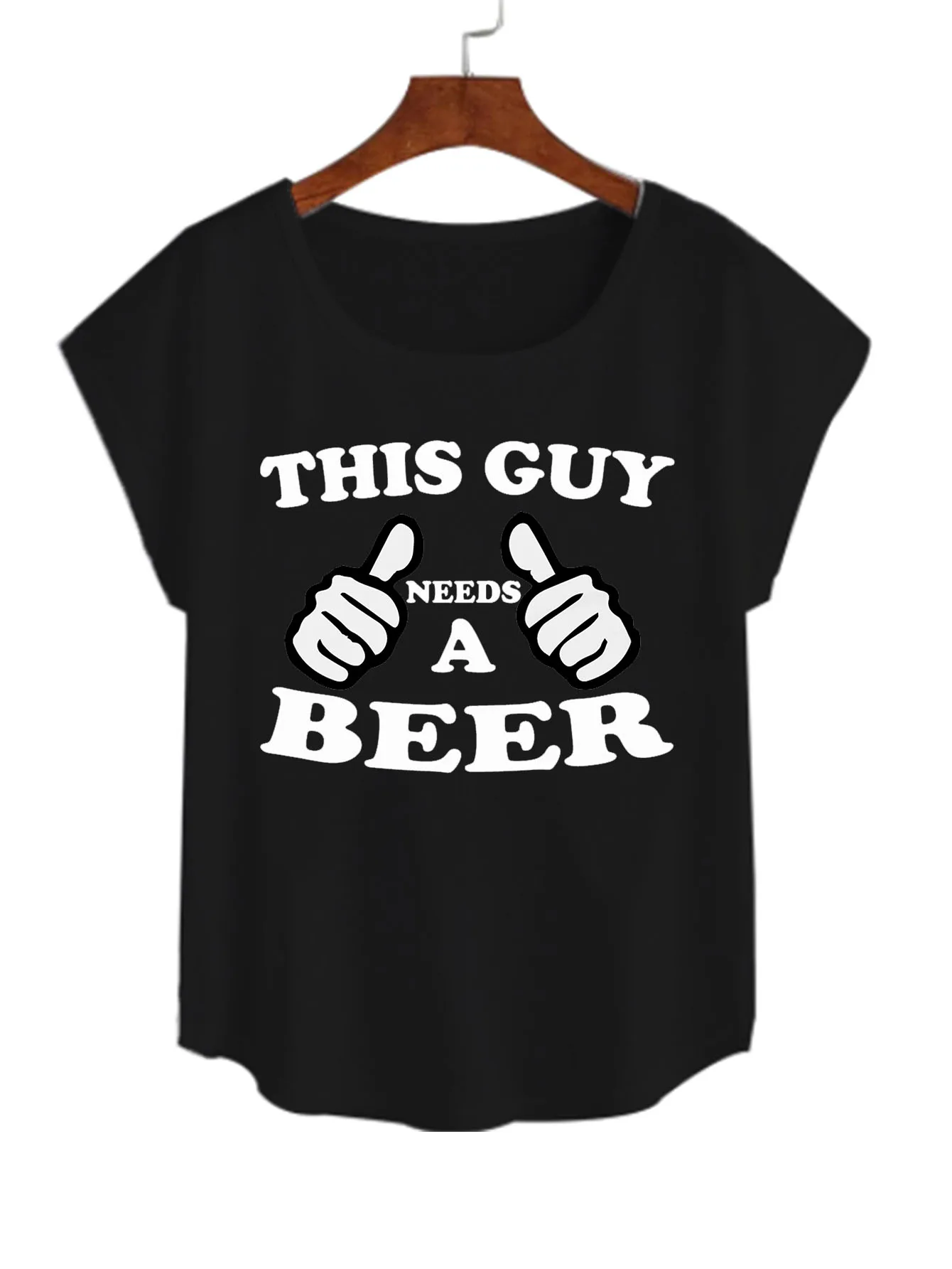 Этому парню нужна свободная футболка с рукавом летучая мышь 
Этому парню нужна свободная футболка с рукавом летучая мышь