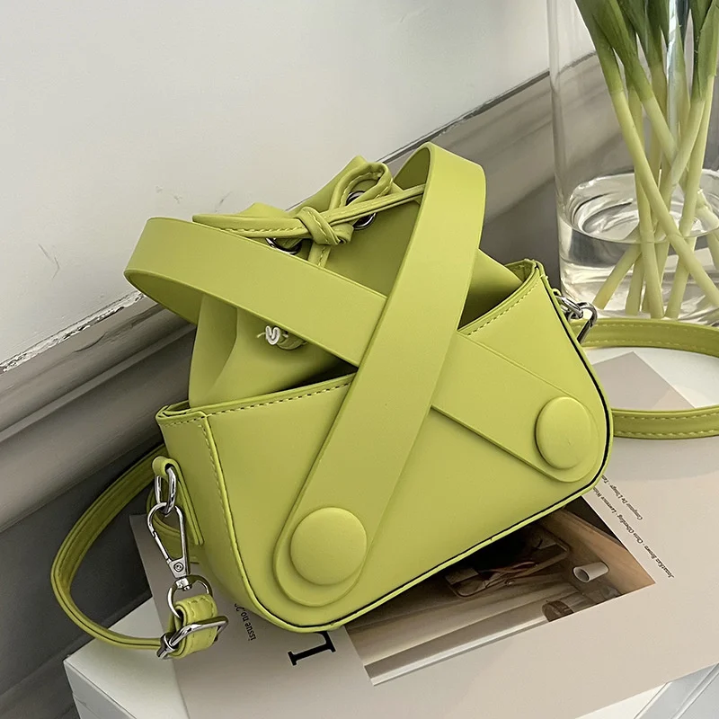 New Design Women's Bucket Bag Unique Personality PU Leather Shoulder Crossbody Bags Female Trendy Large Capacity Handbags
New Design Women's Bucket Bag Unique Personality PU Leather Shoulder Crossbody Bags Female Trendy Large Capacity Handbags