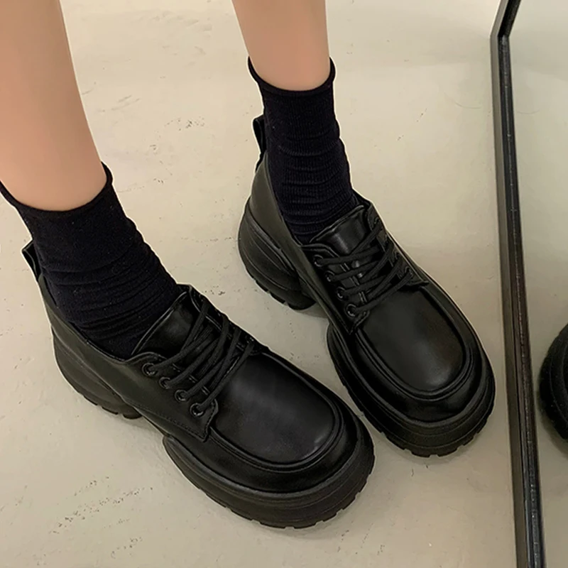 Туфли-оксфорды женские на платформе, высокий каблук, толстая подошва, повседневная спортивная обувь, туфли-лодочки, весна 2023
Туфли-оксфорды женские на платформе, высокий каблук, толстая подошва, повседневная спортивная обувь, туфли-лодочки, весна 2023