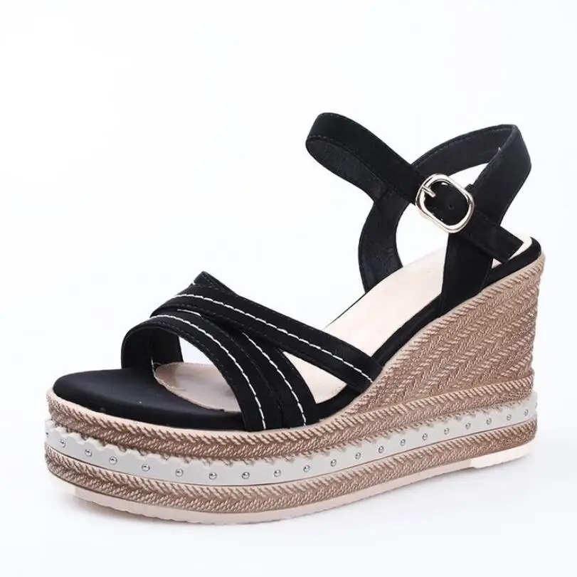 2023 Summer New Women Sandals Pumps Fashion Fish Mouth Slope Heel High Heels Casual Ladies Sexy Sandals
2023 Summer New Women Sandals Pumps Fashion Fish Mouth Slope Heel High Heels Casual Ladies Sexy Sandals
