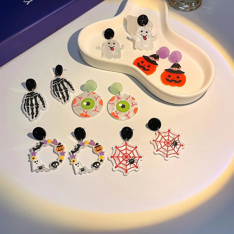 Silver Needle 2022 New Tide, Cool Wacky Halloween Pumpkin Head Ghost Spider Web Stud Earrings Earrings Cartoon Design
Silver Needle 2022 New Tide, Cool Wacky Halloween Pumpkin Head Ghost Spider Web Stud Earrings Earrings Cartoon Design