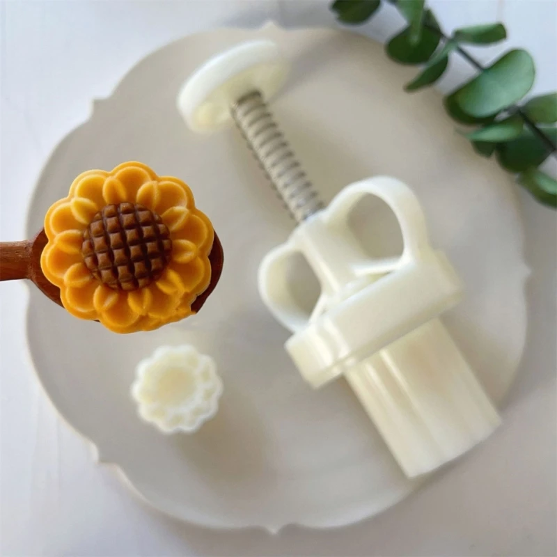 Sunflower- Moon Cake Mold Household Mung Bean Cake Model Printed with Embossed Ice-skin Pastry Baking Grinding Tool
Sunflower- Moon Cake Mold Household Mung Bean Cake Model Printed with Embossed Ice-skin Pastry Baking Grinding Tool