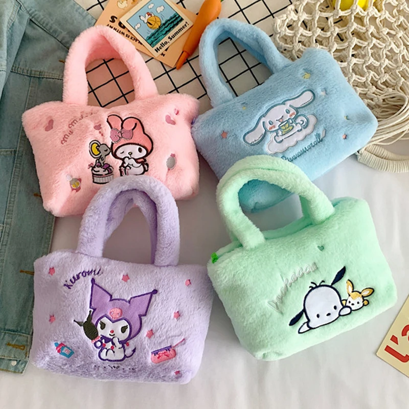 Kawaii My Melody Kuromi Cinnamoroll почтовая женская мягкая плюшевая Сумка-тоут, искусственная Милая квадратная косметичка, подарок для девушек
Kawaii My Melody Kuromi Cinnamoroll почтовая женская мягкая плюшевая Сумка-тоут, искусственная Милая квадратная косметичка, подарок для девушек