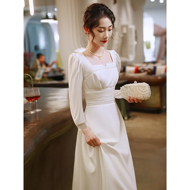 

Small white evening dress usually can wear formal registration French small dress, license light engagement small white dress