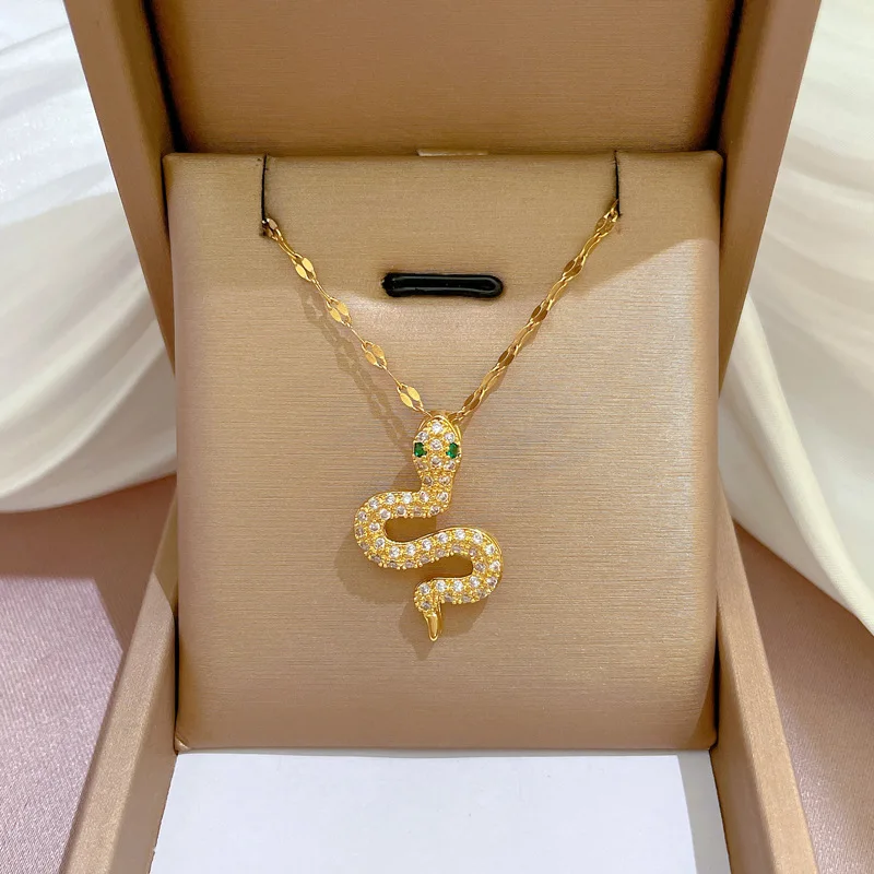 Titanium steel full diamond green eye little snake micro inlaid gold necklace female transfer beads clavicle chain accessories
Titanium steel full diamond green eye little snake micro inlaid gold necklace female transfer beads clavicle chain accessories