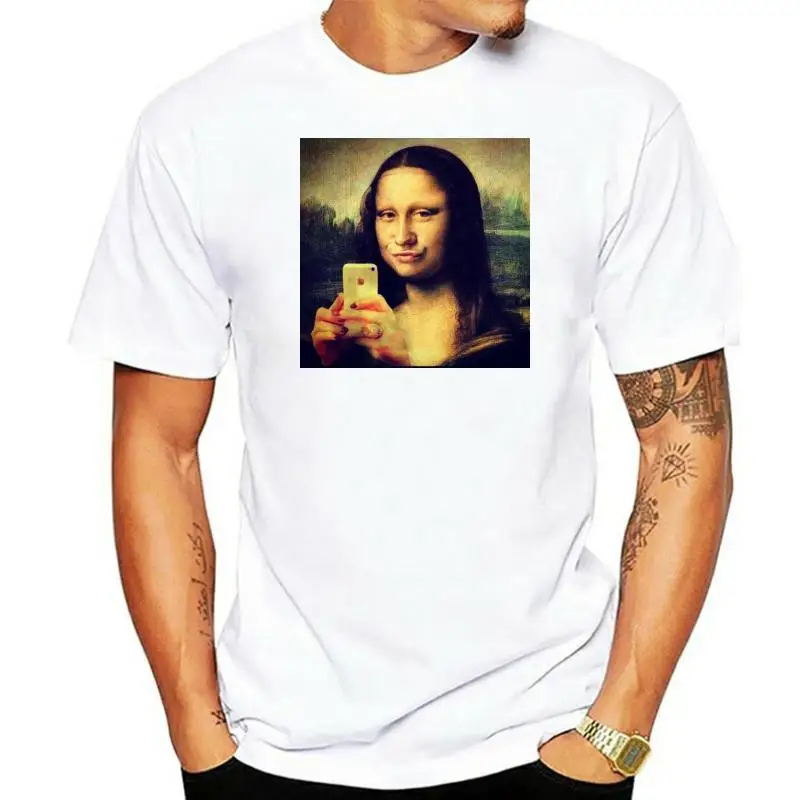 

Selfie Mona T-Shirt Black Lisa Da Vinci phone Louvre painting art High Quality For Man Better