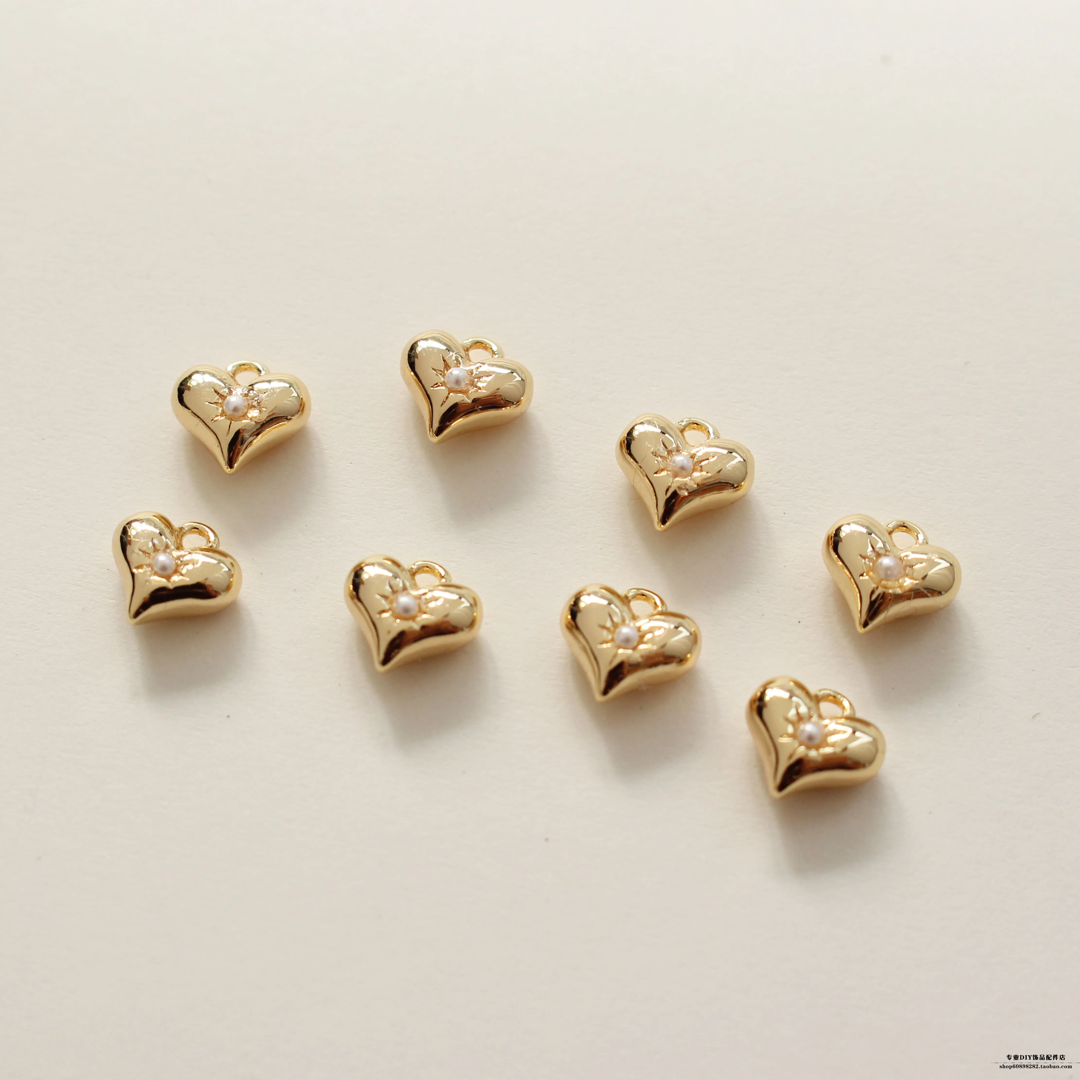 Браслет с медным покрытием и жемчугом, 18 К
Браслет с медным покрытием и жемчугом, 18 К