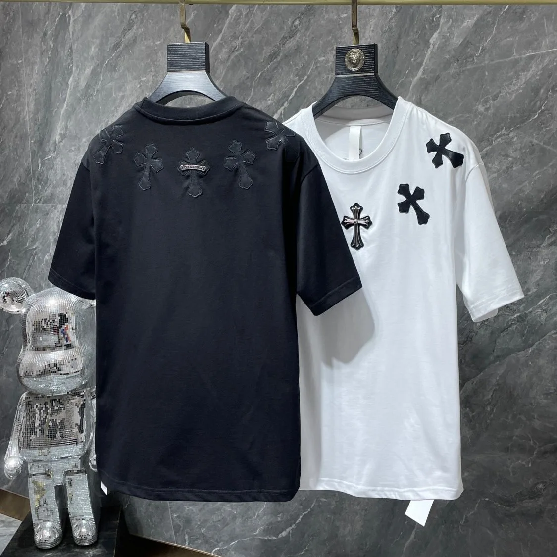 2023 Summer Popular Burst Embroidery Pattern Cotton T-shirt Couple Casual Hip Hop Round Neck Short Sleeve Tops
2023 Summer Popular Burst Embroidery Pattern Cotton T-shirt Couple Casual Hip Hop Round Neck Short Sleeve Tops