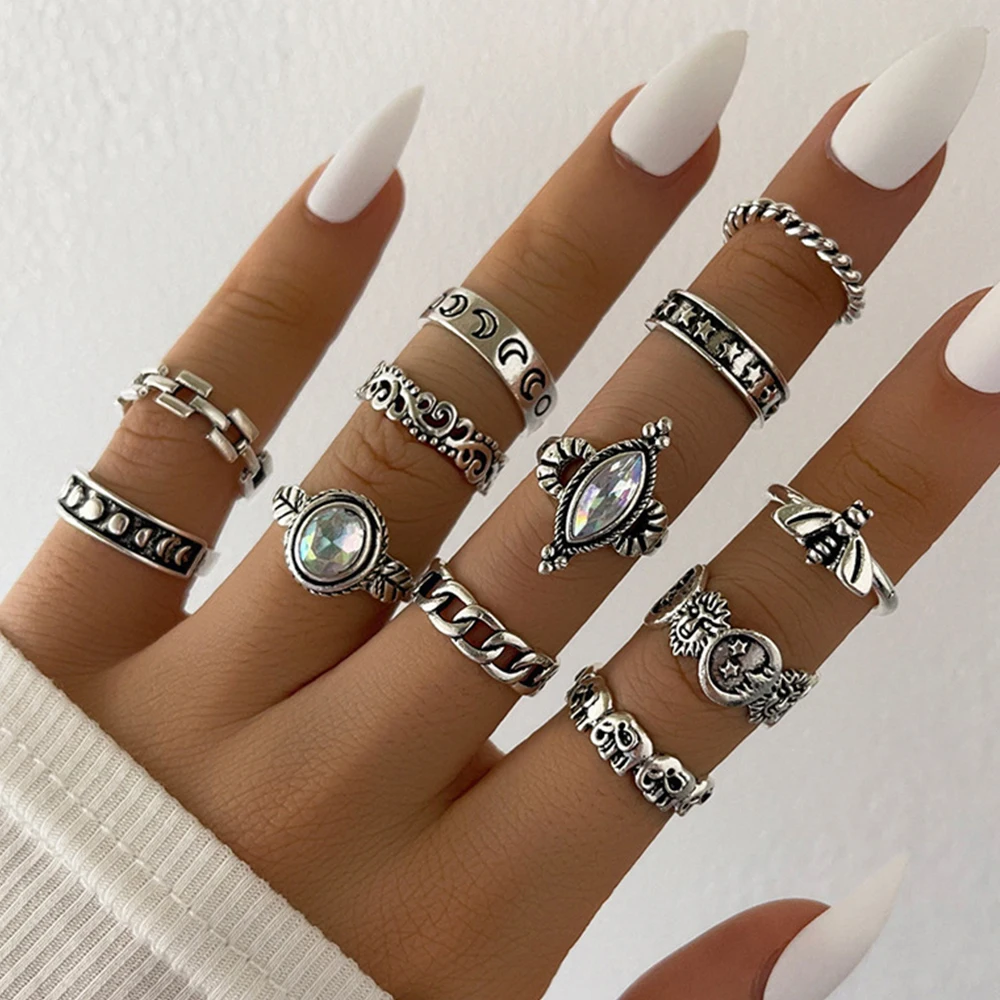 Punk Style Rhinestone Bee Star Moon Ring Set Women's Knuckle Rings Twelve Pieces Vintage Charm Finger Jewelry
Punk Style Rhinestone Bee Star Moon Ring Set Women's Knuckle Rings Twelve Pieces Vintage Charm Finger Jewelry