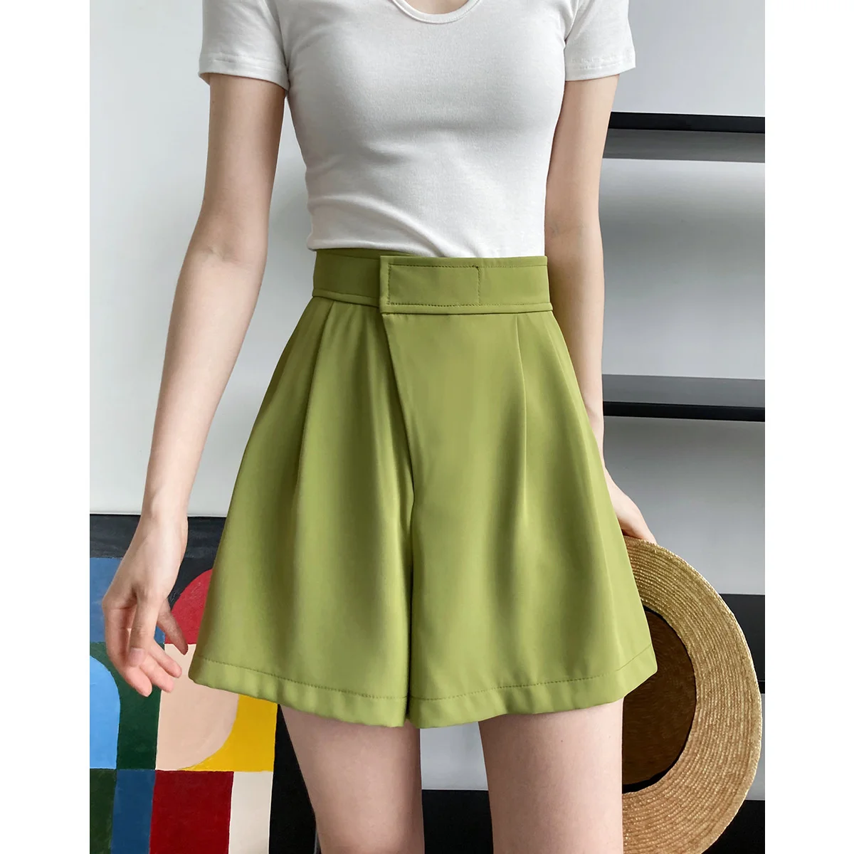 Elastic Waist Wide Leg Suit Shorts Green Black Beige Summer sticky buckle Shorts For Women
Elastic Waist Wide Leg Suit Shorts Green Black Beige Summer sticky buckle Shorts For Women