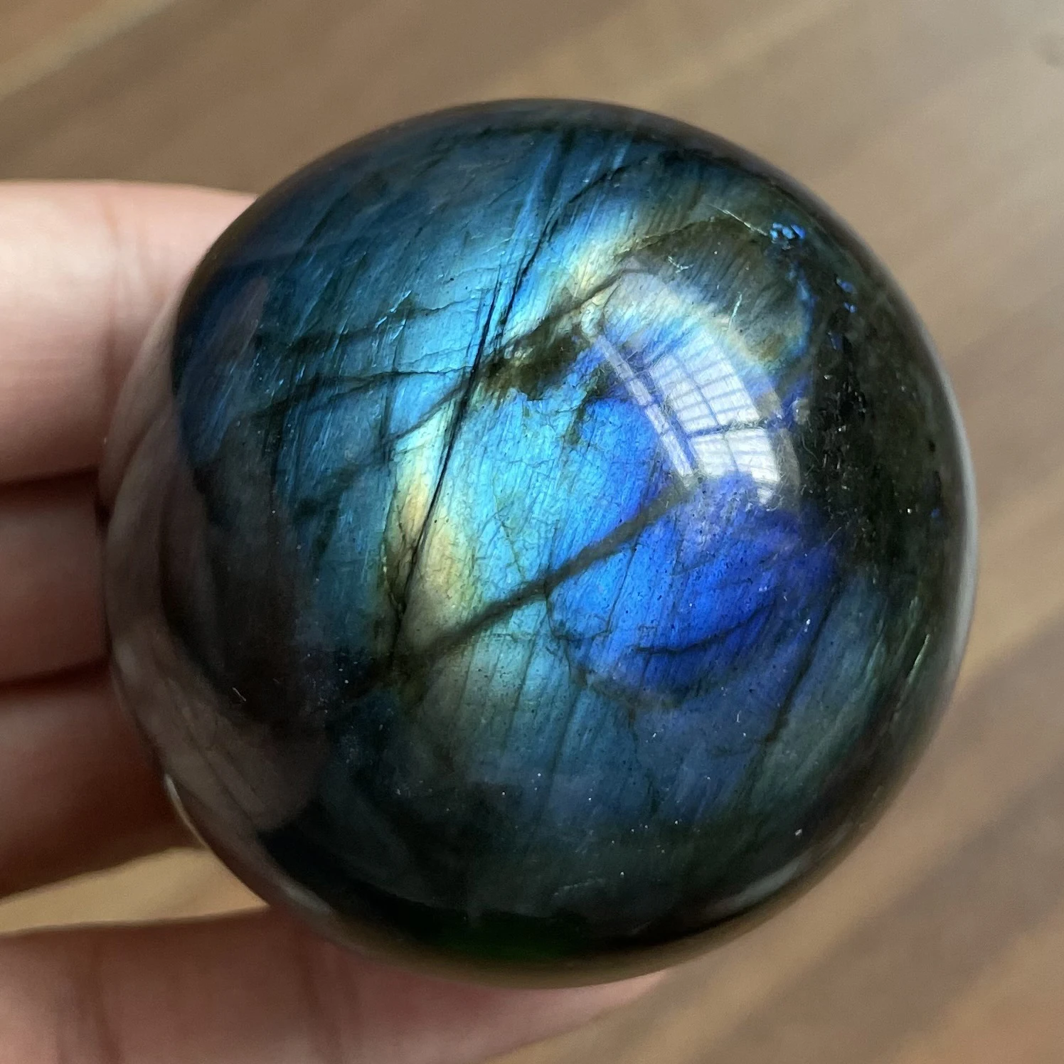 288g Natural Stone Labradorite Crystal Ball Rock Decoration Rough Polished Quartz Sphere Healing
288g Natural Stone Labradorite Crystal Ball Rock Decoration Rough Polished Quartz Sphere Healing
