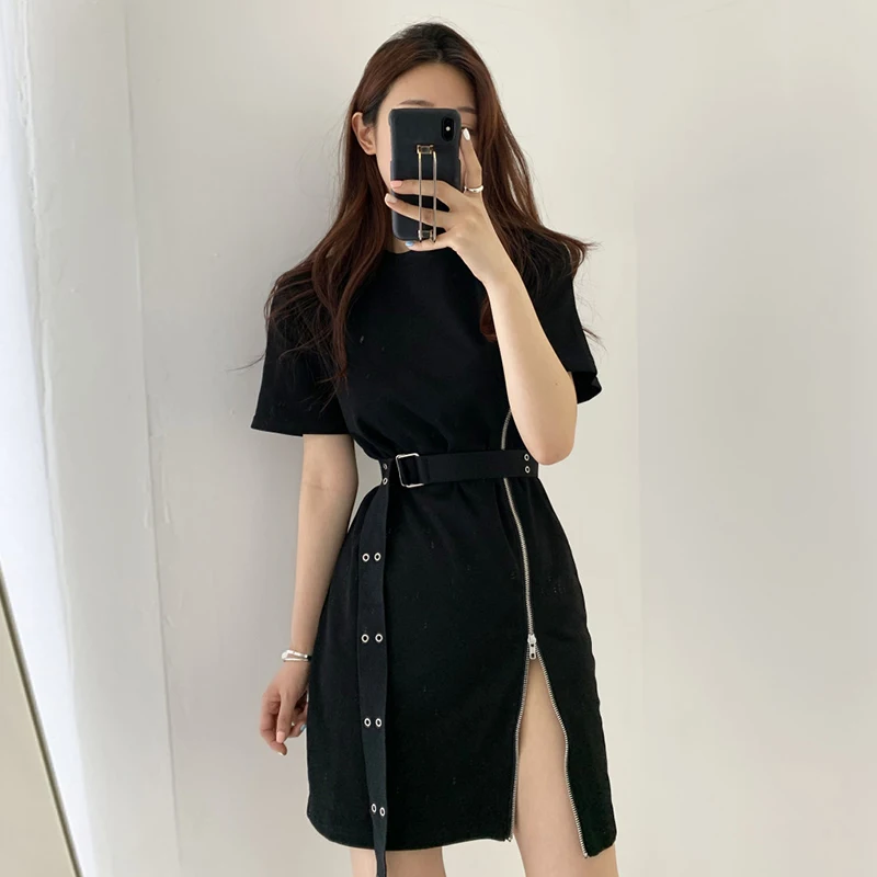 Clothland Women Stylish Black Mini Vestido O Neck Adjustable Belt Short Sleeve Split Sexy Chic Vestidos Mujer DA299
Clothland Women Stylish Black Mini Vestido O Neck Adjustable Belt Short Sleeve Split Sexy Chic Vestidos Mujer DA299