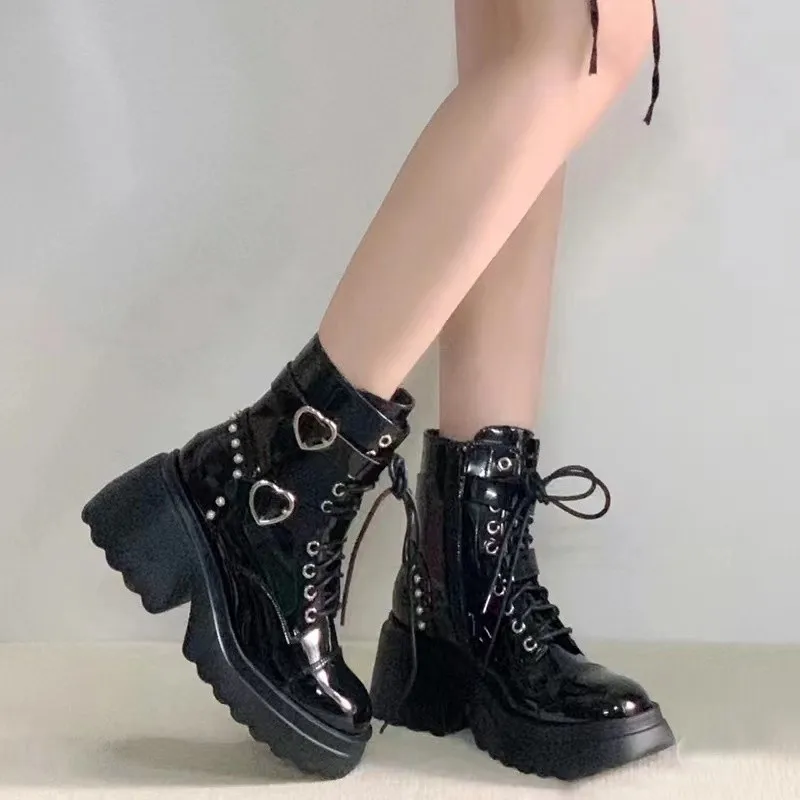 Женские кожаные ботинки с цепочкой, черные ботинки на платформе в готическом стиле, на блочном каблуке, на осень, 2022
Женские кожаные ботинки с цепочкой, черные ботинки на платформе в готическом стиле, на блочном каблуке, на осень, 2022