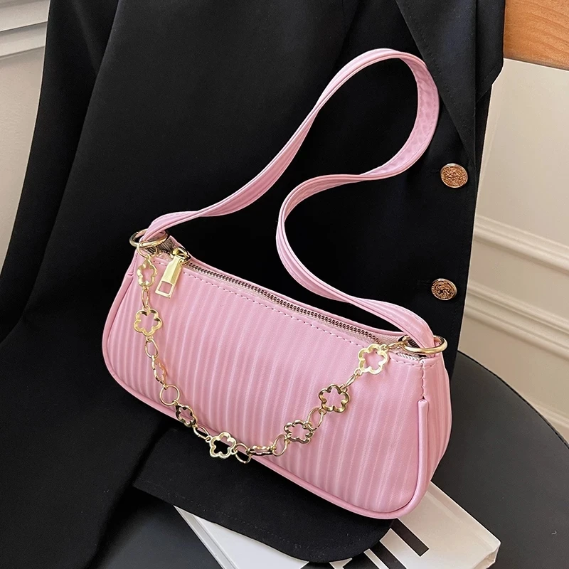 New Stripe Solid Small Shoulder Bags for Women 2022 Hit Fashion Summer PU Leather Simple Chain Handbags Purses Female Totes
New Stripe Solid Small Shoulder Bags for Women 2022 Hit Fashion Summer PU Leather Simple Chain Handbags Purses Female Totes