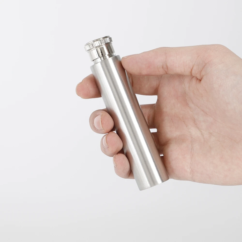 1oz Stainless Steel Wine Pipe Cigar Tubular Jug Creative Portable Hip Flasks Outdoor Wine Tube Small Wine Pot
1oz Stainless Steel Wine Pipe Cigar Tubular Jug Creative Portable Hip Flasks Outdoor Wine Tube Small Wine Pot