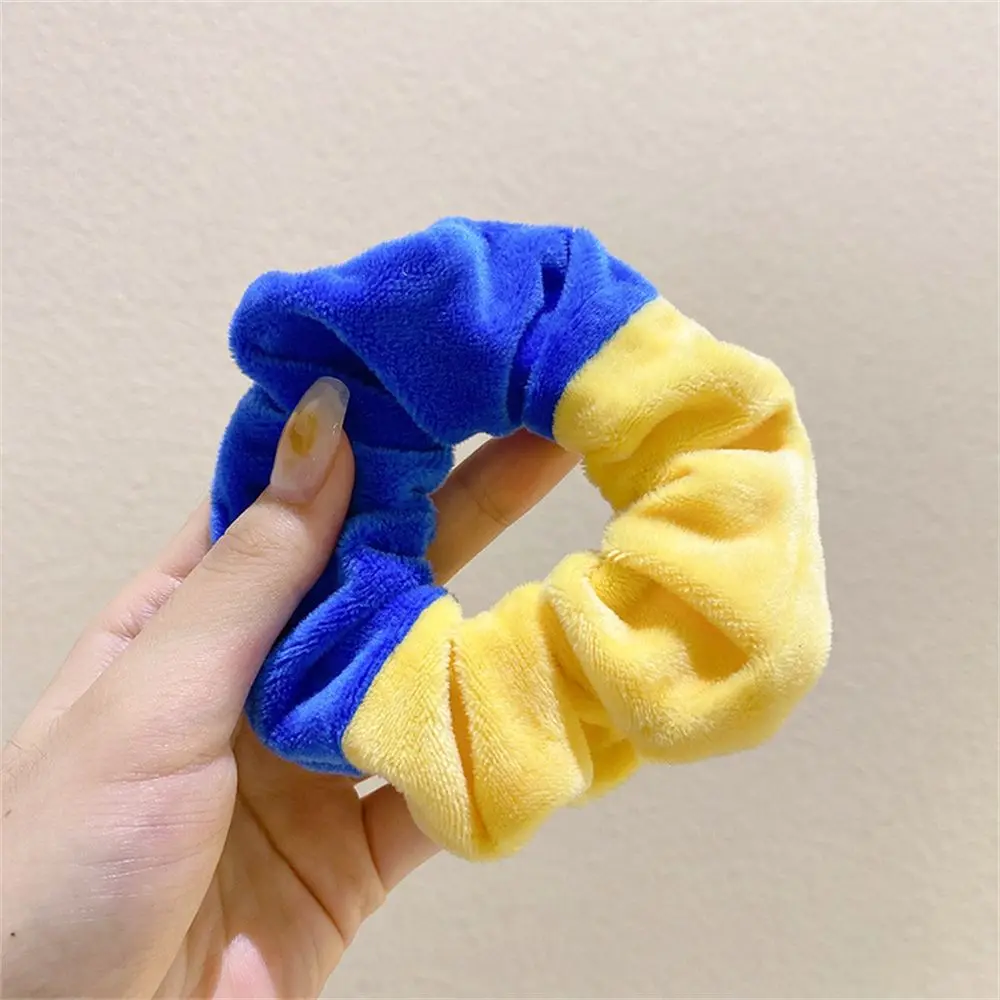 Decorative Fashion Candy Color Women Girls Velvet Scrunchies Plush Ponytail Holders Elastic Hair Bands Soft Hair Tie
Decorative Fashion Candy Color Women Girls Velvet Scrunchies Plush Ponytail Holders Elastic Hair Bands Soft Hair Tie