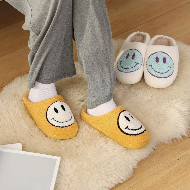 Hot Winter Big Smiley Pattern Women Fur Slippers House Couples Men Fluffy Slides Autumn Warm Plush Bedroom Ladies Cotton Shoes
Hot Winter Big Smiley Pattern Women Fur Slippers House Couples Men Fluffy Slides Autumn Warm Plush Bedroom Ladies Cotton Shoes