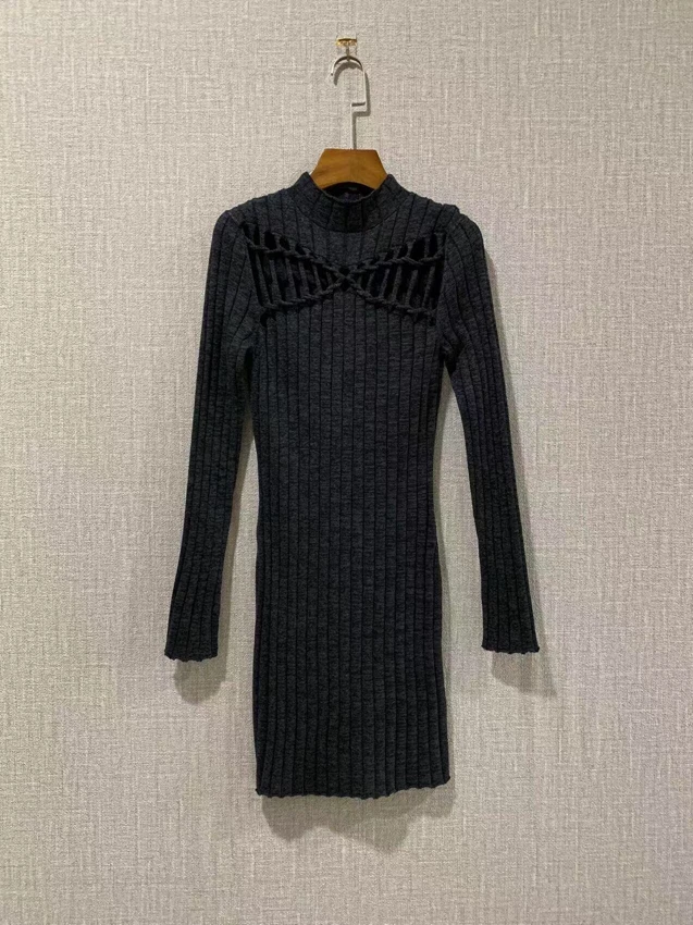 2022 new women's fashion long-sleeved stand-up collar hollow slim pit stripe womanly knitted dress 1209
2022 new women's fashion long-sleeved stand-up collar hollow slim pit stripe womanly knitted dress 1209