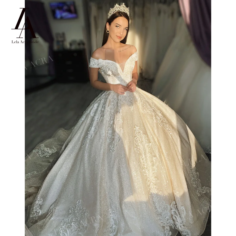 LelaAcra Wedding Dresses Luxury Appliques Ball Gown 2021 Sweetheart Beaded Lace Bridal Princess LI120 Plus Size Vestido De Novia
LelaAcra Wedding Dresses Luxury Appliques Ball Gown 2021 Sweetheart Beaded Lace Bridal Princess LI120 Plus Size Vestido De Novia