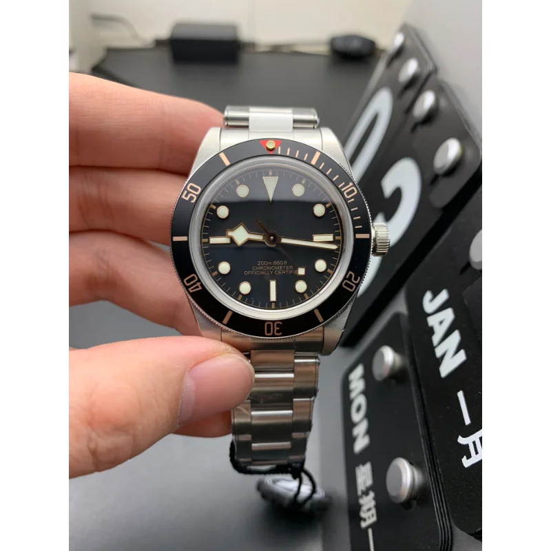 Factory Men's Automatic Watches With Blue Black and Kele Color Top Quality Watches
Factory Men's Automatic Watches With Blue Black and Kele Color Top Quality Watches