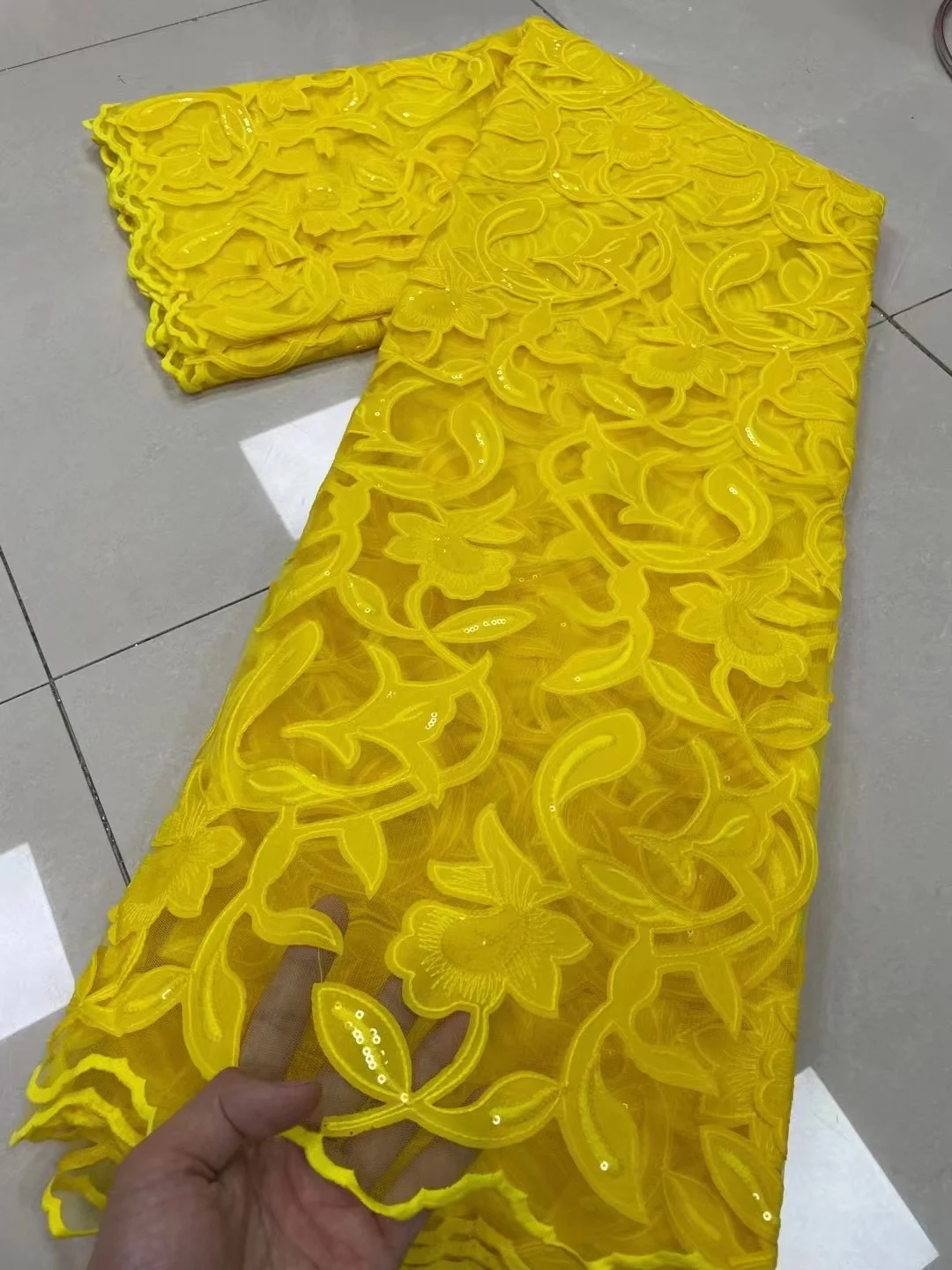 Yellow African Chiffon Lace Fabric 2022 High Quality Lace French Lace Fabric Nigerian Embroidery Tulle Lace For Dress 5 Yards
Yellow African Chiffon Lace Fabric 2022 High Quality Lace French Lace Fabric Nigerian Embroidery Tulle Lace For Dress 5 Yards