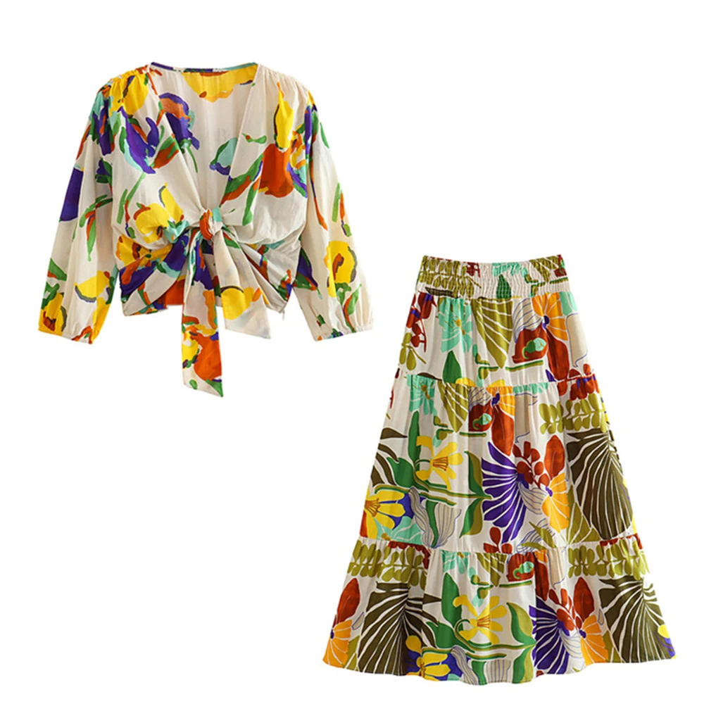 Two Piece Set Women Fashion V-Neck Knotted Side Zipper Tops Elastic WaistMidi Skirts Female Casual A Line Print Clothes
Two Piece Set Women Fashion V-Neck Knotted Side Zipper Tops Elastic WaistMidi Skirts Female Casual A Line Print Clothes