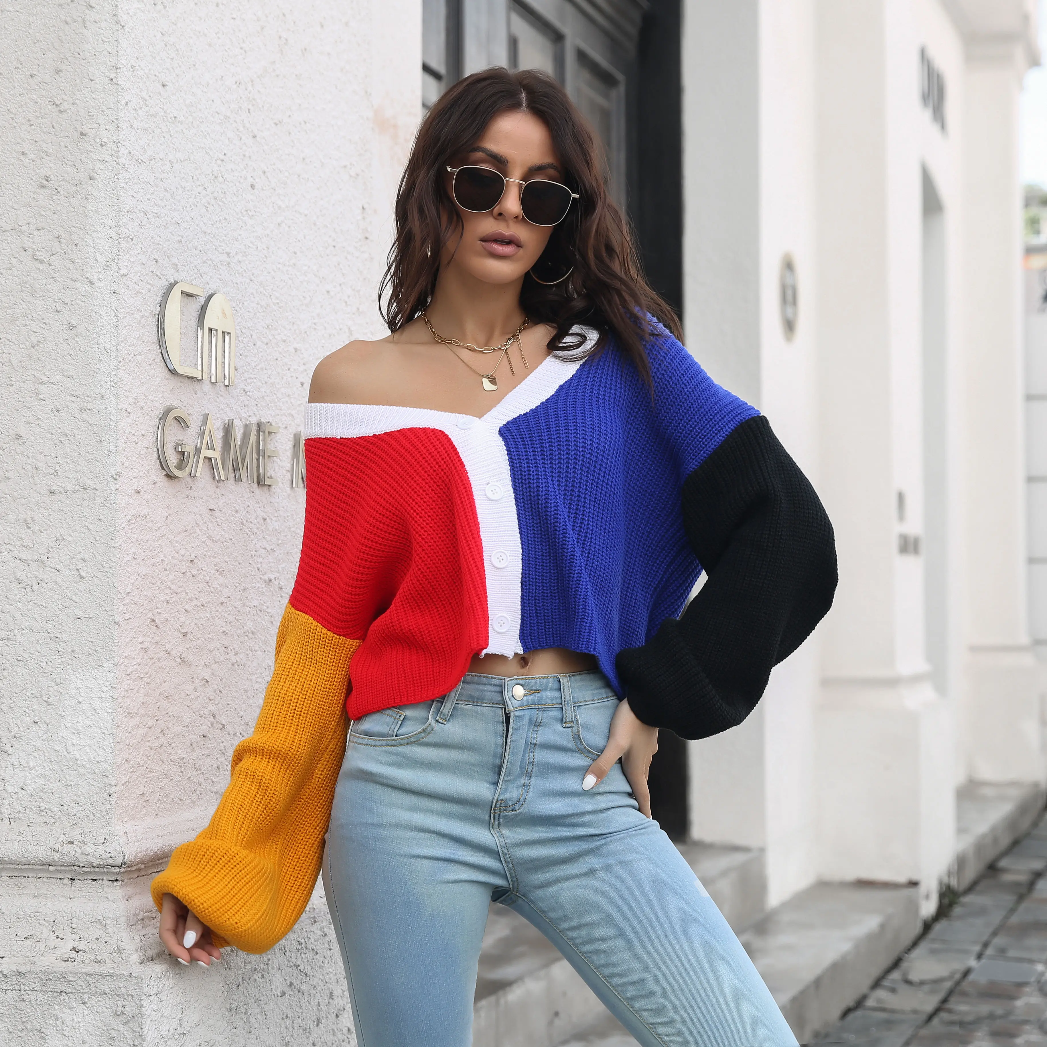 Contrast Knitted Cardigan Color Matching Loose Short Sweater Women's 2022 Autumn/Winter New Tops Y2k
Contrast Knitted Cardigan Color Matching Loose Short Sweater Women's 2022 Autumn/Winter New Tops Y2k