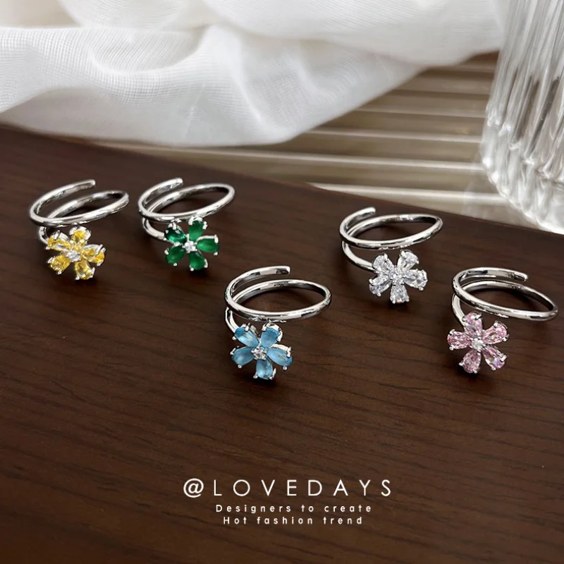 Minar Lovely Sparkly CZ Cubic Zirconia Flower Charm Rings for Women Silver Color Copper Adjusting Open Finger Ring Party Jewelry
Minar Lovely Sparkly CZ Cubic Zirconia Flower Charm Rings for Women Silver Color Copper Adjusting Open Finger Ring Party Jewelry