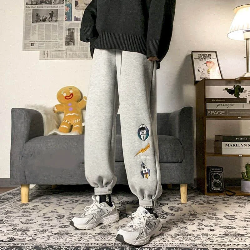 Velcro Pants Men Women 2022 Spring Summer New Student Korean Casual Sports Pants Preppy Style Loose-fitting Hip Hop Harem Pants
Velcro Pants Men Women 2022 Spring Summer New Student Korean Casual Sports Pants Preppy Style Loose-fitting Hip Hop Harem Pants