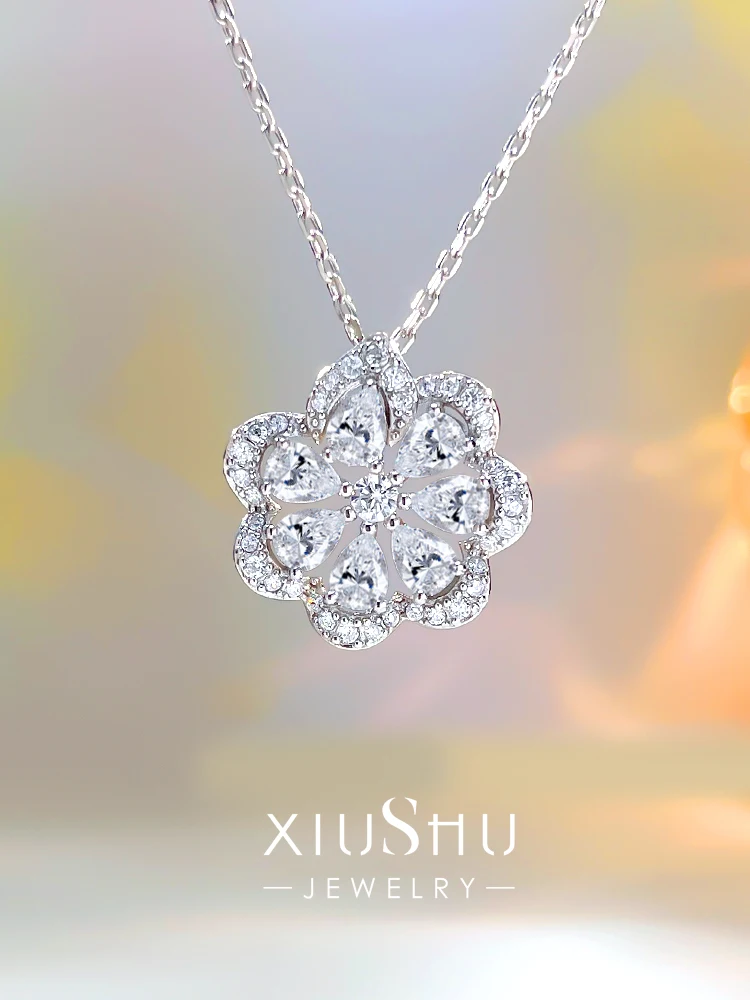 

Fashionable, luxurious, niche design, flower style 925 silver versatile pendant with simple daily beauty style inlaid in Japan a