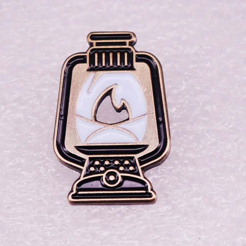 Retro Classic Kerosene Miner Lamp Television Brooches Badge for Bag Lapel Pin Buckle Jewelry Gift For Friends
Retro Classic Kerosene Miner Lamp Television Brooches Badge for Bag Lapel Pin Buckle Jewelry Gift For Friends