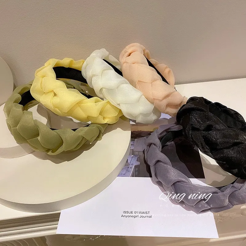 Korean Dongdaemun: Fashionable And Exaggerated, Super Fairy Wide Edge Fried Dough Twist Lace Headband, Net Red
Korean Dongdaemun: Fashionable And Exaggerated, Super Fairy Wide Edge Fried Dough Twist Lace Headband, Net Red