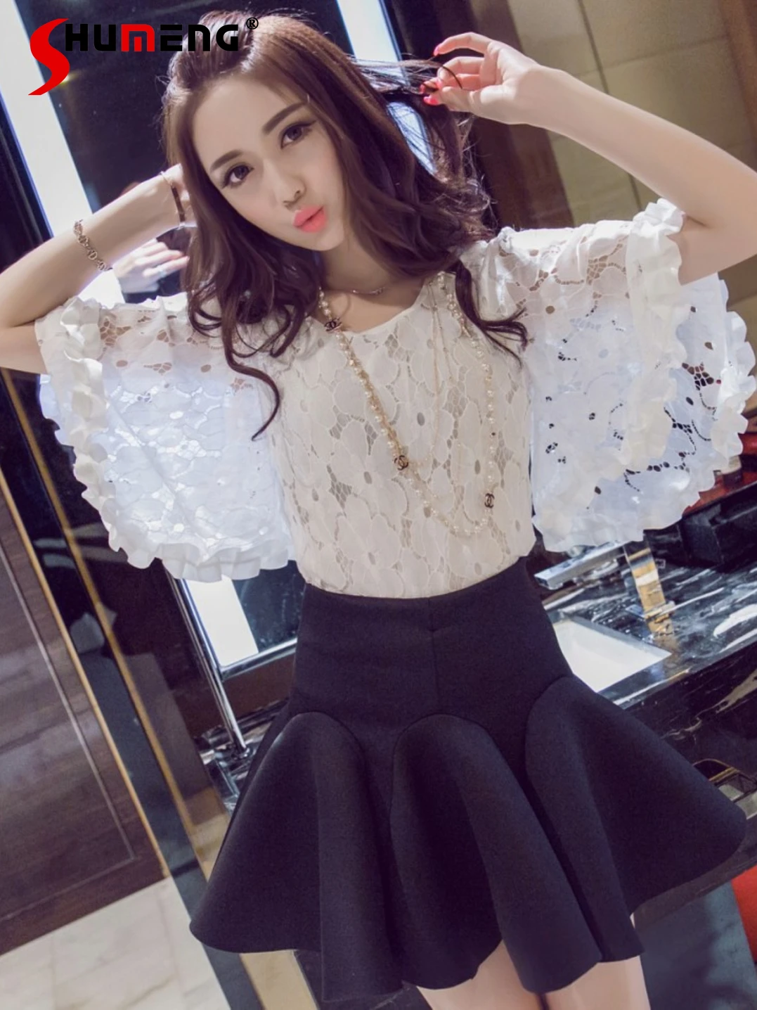 Korean Style Slimming Large Flare Sleeve Blouse Underwear 2022 Summer New Women's 3/4 Sleeve Crocheted Cropped Lace Shirt Top
Korean Style Slimming Large Flare Sleeve Blouse Underwear 2022 Summer New Women's 3/4 Sleeve Crocheted Cropped Lace Shirt Top
