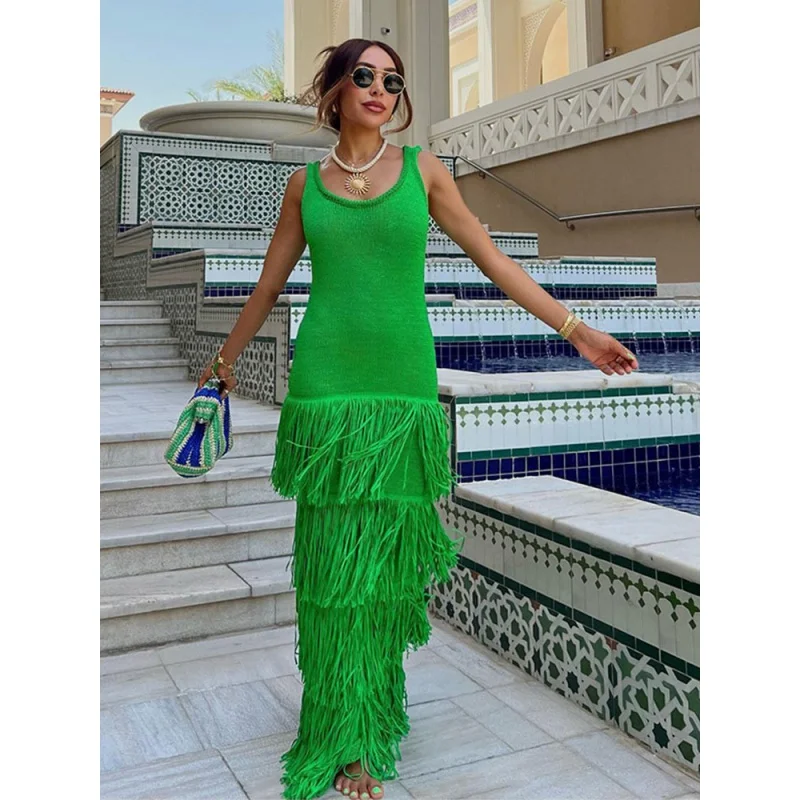 Long Knitted Summer Dress Sexy U-Neck Backless Layered Tassel Dress Women Casual Beach Style Holiday Party Evening Robe Vestido
Long Knitted Summer Dress Sexy U-Neck Backless Layered Tassel Dress Women Casual Beach Style Holiday Party Evening Robe Vestido