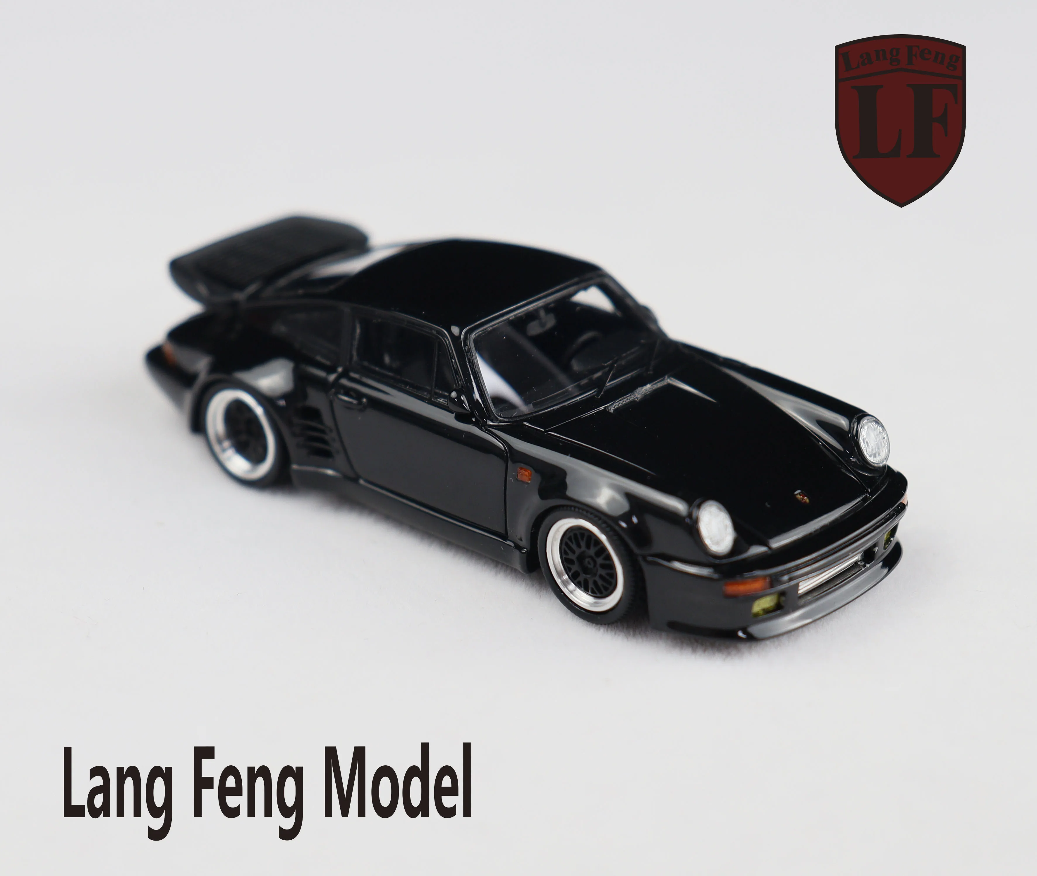 ** Предварительная заказ ** модель LF 1:64 911 930 Turbo WANGAN MIDLIGHT Black Bird модифицированная модель автомобиля
** Предварительная заказ ** модель LF 1:64 911 930 Turbo WANGAN MIDLIGHT Black Bird модифицированная модель автомобиля
