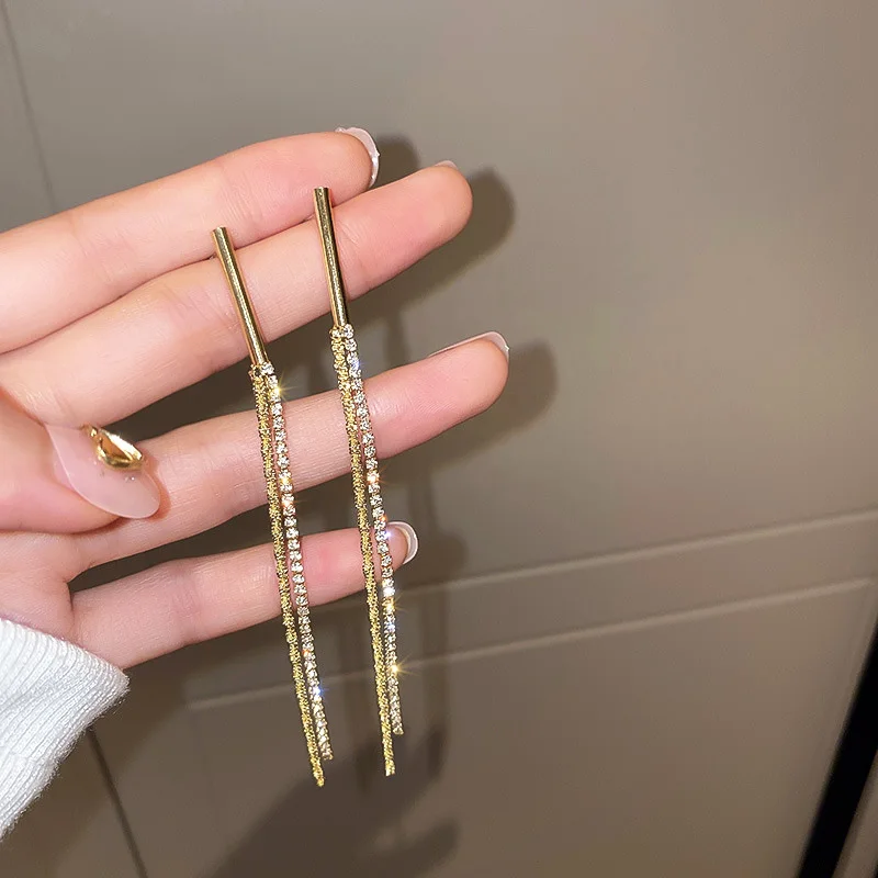 Gold Color Long Tassel Earrings for Women Two-layers Crystal Thread Statement Hanging Earrings Luxury Wedding Jewelry 2023
Gold Color Long Tassel Earrings for Women Two-layers Crystal Thread Statement Hanging Earrings Luxury Wedding Jewelry 2023