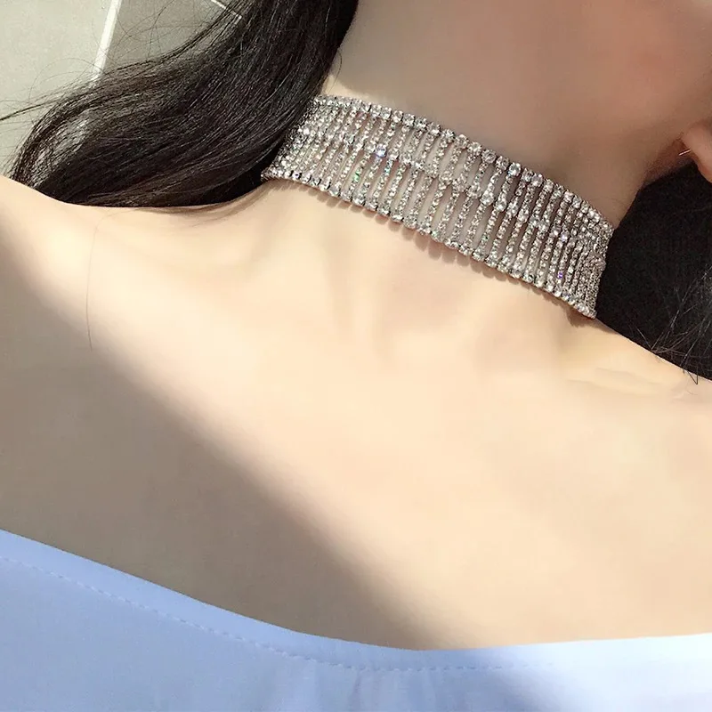 Luxury Glitter Rhinestones Choker Wide Collar Chain Necklace for Women Celebrity Jewelry Accessorie Gifts Bar Night Club Ladies
Luxury Glitter Rhinestones Choker Wide Collar Chain Necklace for Women Celebrity Jewelry Accessorie Gifts Bar Night Club Ladies