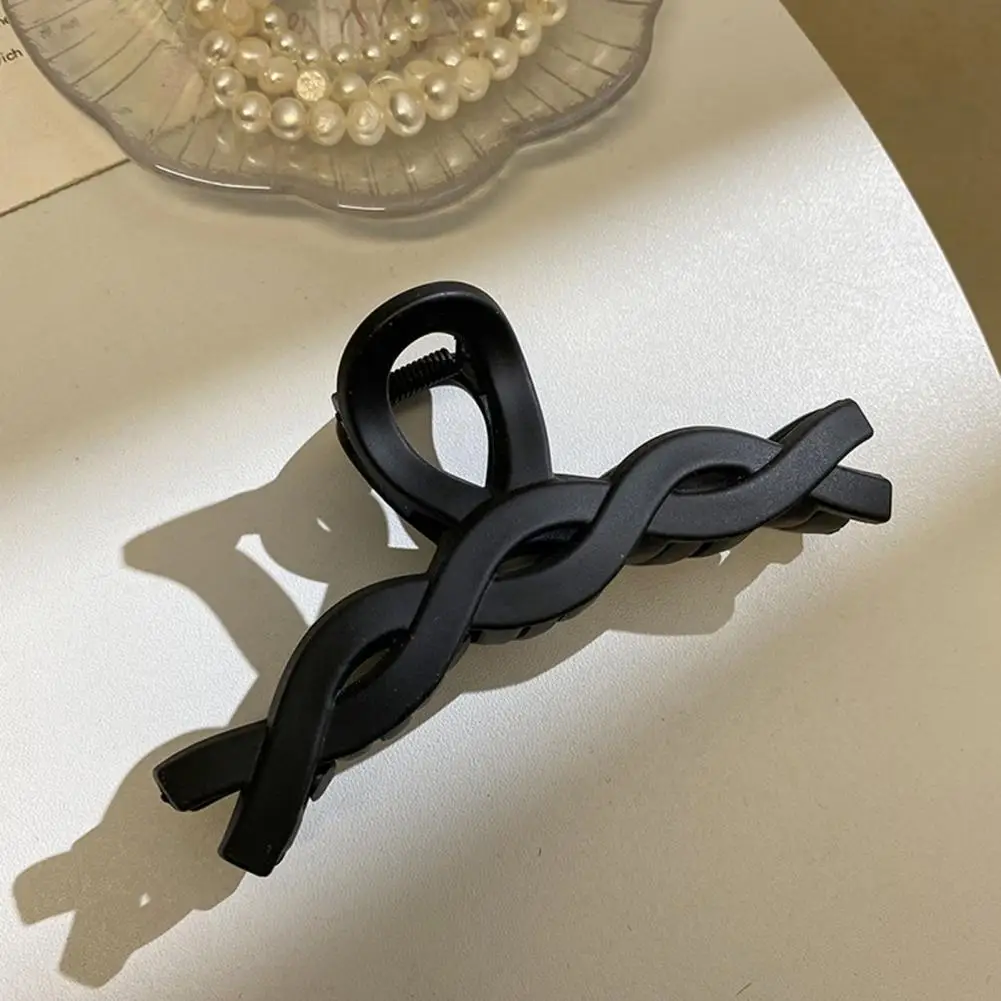 Women Hair Clip Stylish Hair Organization Tools Anti-slip Anti-break Lady Hair Clamps with Twisted Wave Oblong Shape for Strong 
Women Hair Clip Stylish Hair Organization Tools Anti-slip Anti-break Lady Hair Clamps with Twisted Wave Oblong Shape for Strong