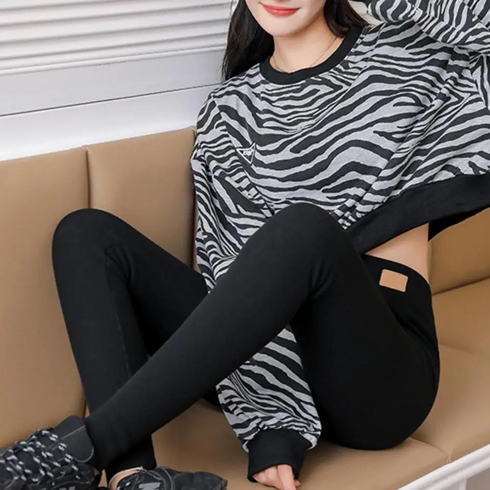 Trendy Workout Leggings Solid Color Anti Pilling Fitness Leggings Skinny Plush Lining Leggings 
Trendy Workout Leggings Solid Color Anti Pilling Fitness Leggings Skinny Plush Lining Leggings