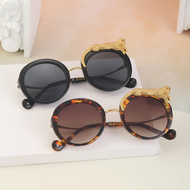 Personalized Round Frame Metal Sunglasses Trendy Steampunk Leopard Luxury Women Designer Sunglasses
Personalized Round Frame Metal Sunglasses Trendy Steampunk Leopard Luxury Women Designer Sunglasses
