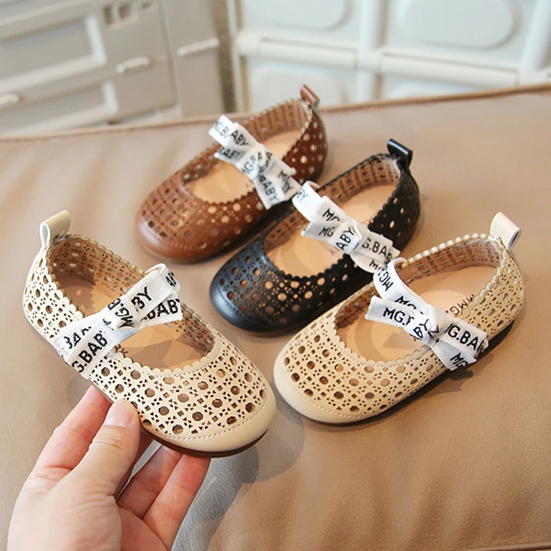 Summer Hollow Out Bow Kids Sandals Breathable Toddler Baby Girl Princess Shoes Non-slip Soft Leather Shoes Children Casual Flats
Summer Hollow Out Bow Kids Sandals Breathable Toddler Baby Girl Princess Shoes Non-slip Soft Leather Shoes Children Casual Flats