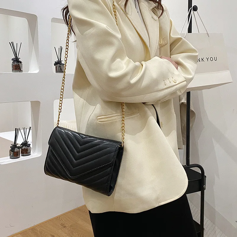 

Genuine Leather Ladies Envelope Bag Luxury Designer Flap Shoulder Bags Messenger Bag Chain Bags for women Purses Handbags 1168